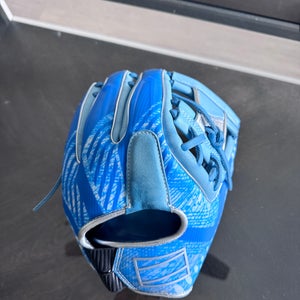 Rawlings RH REV1X Baseball Glove 11.75" (Used)