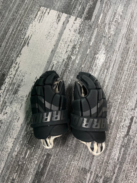 Black Junior Warrior QRE Clutch Gloves 11" (Used)
