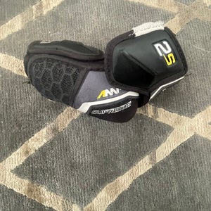 Medium Junior Bauer Supreme 2S Pro Elbow Pads (Used)