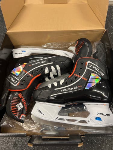 2024 True HZRDUS 7X Hockey Skates Regular Width 7.5 (New)