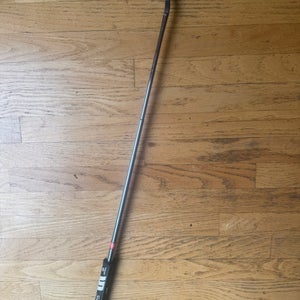 2004 Scotty Cameron Blade Studio Stainless Newport 2.5 Right Handed Putter Uniflex 34" (Used)