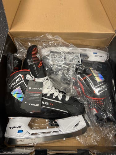 2024 True HZRDUS 7X Hockey Skates Regular Width Size 5.5 (New)