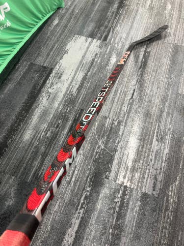 Intermediate CCM JetSpeed FT5 Pro Hockey Stick Right Handed P29 (Used)