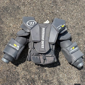 Senior Medium Warrior Ritual G2 Goalie Chest Protector (Used)