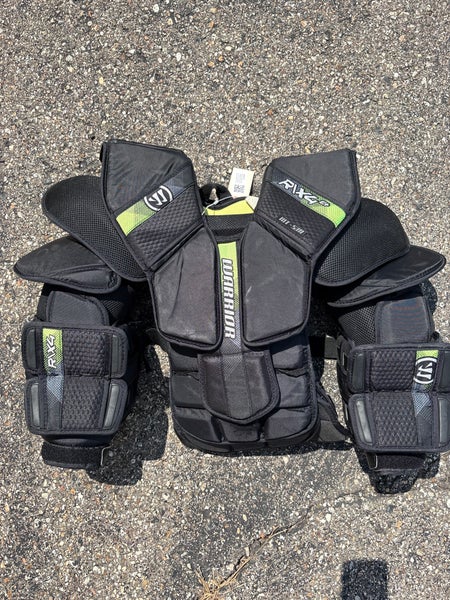 Intermediate Small / Medium Warrior RITUAL X4 E Goalie Chest Protector (Used)
