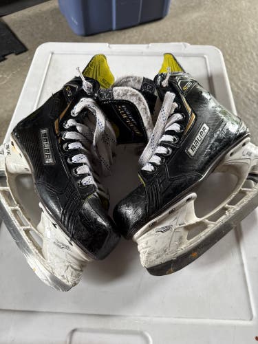 Bauer Supreme S29 Hockey Skates Size 4 (Used)