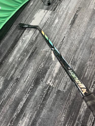 Senior Bauer Hockey Stick Left Hand P28 (Used)