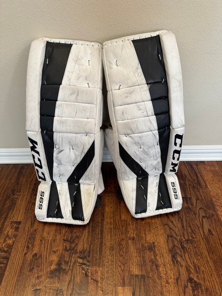 33"  CCM Revolution 595 Goalie Leg Pads  (Used)