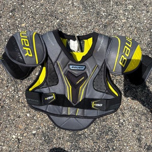 Small Senior Bauer Supreme S150 Shoulder Pads (Used)