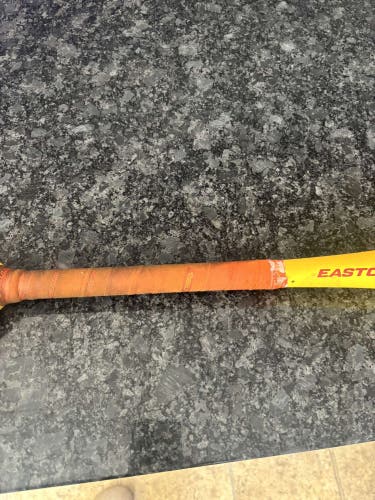 2025 Easton Hype Fire Composite USABat Certified Bat (-8) 22 oz 30" (Used)