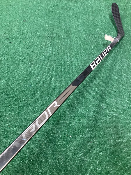 Senior Bauer Vapor Hyperlite Hockey Stick Left Hand Pro Stock (Used)