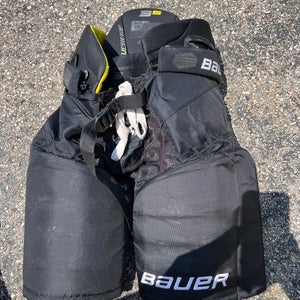Junior Large Bauer Supreme 3S Hockey Pants (Used)