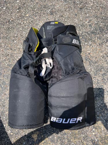 Junior Large Bauer Supreme 3S Hockey Pants (Used)