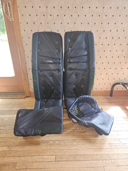 33" CCM Eflex 5 Regular Goalie Full Set (Used)