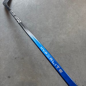 P92M 77 Flex Senior Bauer Vapor Hyperlite 2 Right Hand Hockey Stick Pro Stock (Used)