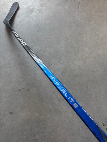 P92M 77 Flex Senior Bauer Vapor Hyperlite 2 Right Hand Hockey Stick Pro Stock (Used)