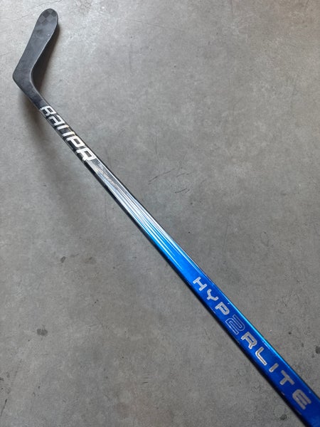 P28 70 Flex Senior Bauer Vapor Hyperlite 2 Right Hand Hockey Stick Pro Stock (Used)
