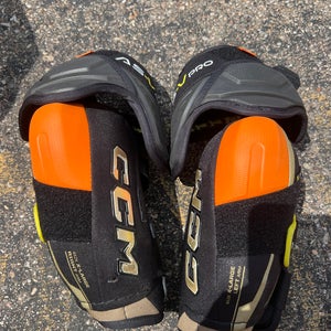Senior Extra Large CCM Tacks AS-V Pro Elbow Pads
