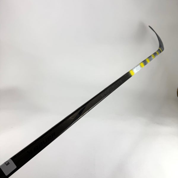 Used Right Bauer Vapor Hyperlite 2 | 70 Flex P92 Curve Grip | E734