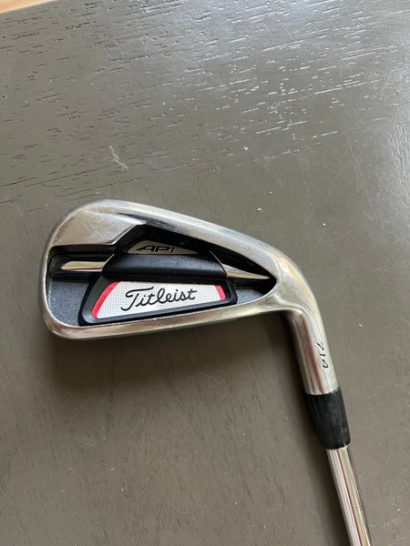 Men's Titleist 4 iron 714 AP1 RH - Great condition; Stiff/Steel Shaft