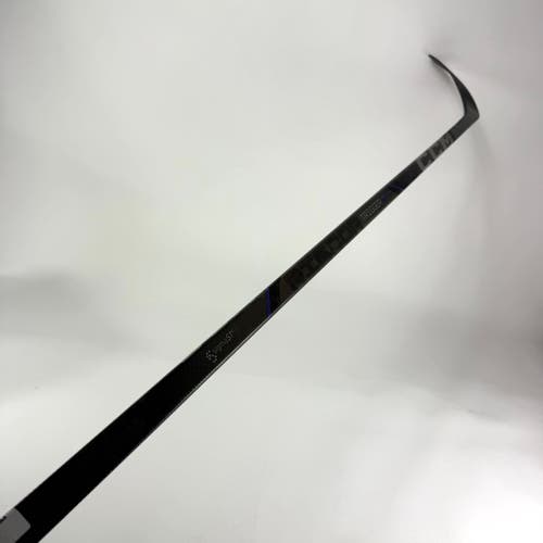 Used Right CCM Ribcor Trigger 9 Pro | 80 Flex P92M Curve Grip | E728