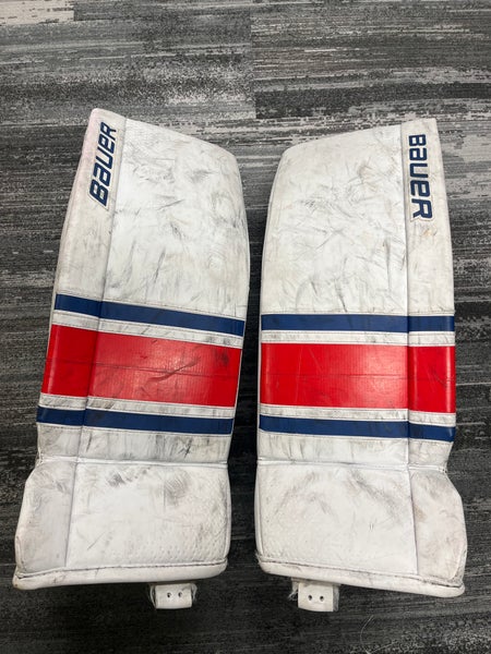 White 33" Senior Bauer GSX Goalie Leg Pads (Used)