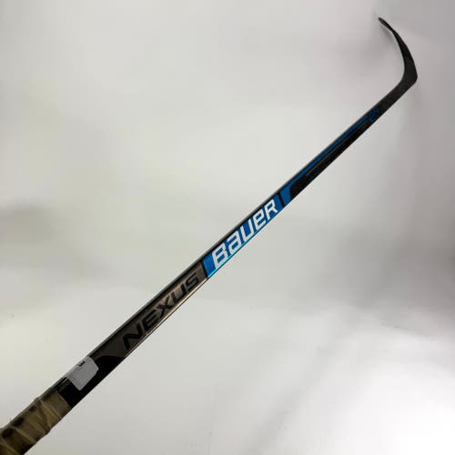 Used Right Bauer Nexus 2N Pro | 82 Flex P28 Curve Grip | E720