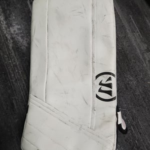 White Intermediate Warrior Ritual GT Goalie Gloves & Blockers Regular (Used)