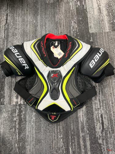 Large Junior Bauer Vapor 2X Shoulder Pads (Used)