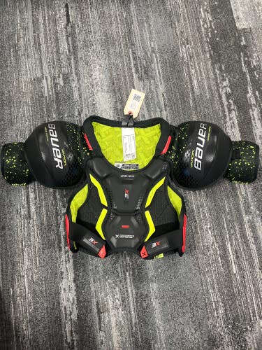 Small Junior Bauer Vapor 3X Shoulder Pads (Used)