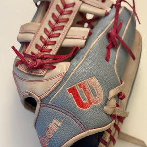 2023 Infield RH Wilson A2000 Baseball Glove 11.5" (Used)