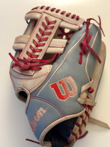 2023 Infield RH Wilson A2000 Baseball Glove 11.5" (Used)