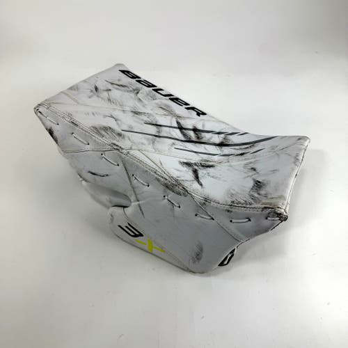 Used Regular White Bauer Vapor 3X Goalie Blocker | Sr | B620
