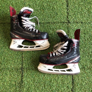Junior Bauer Vapor X2.7 Hockey Skates Regular Width Size 3.0 (Used)