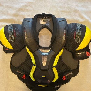 Bauer Vapor 3X Pro Shoulder Pads (Sz: Junior M)