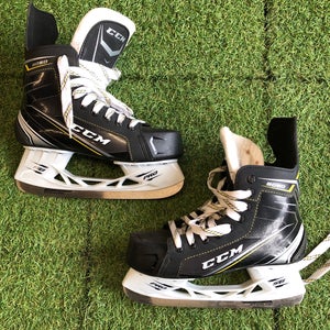 Senior CCM Tacks 9050 Hockey Skates Regular Width Size 6.5 (Used)