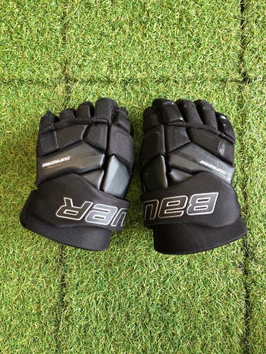 Junior Bauer Supreme M3 Gloves 12" (Used)