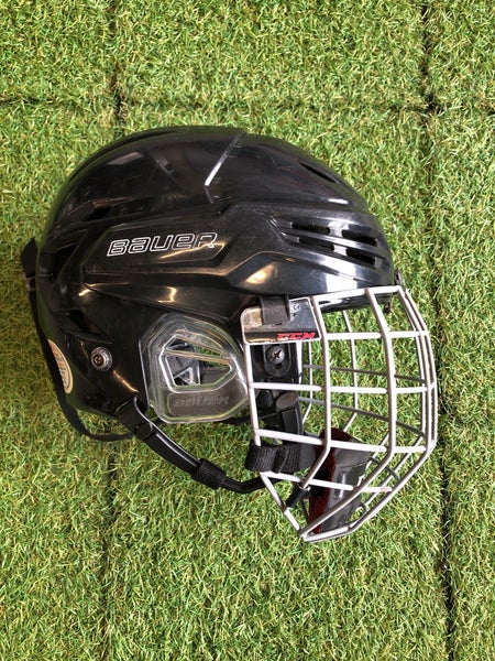 Black Medium Bauer Re-Akt 95 Helmet (Used)