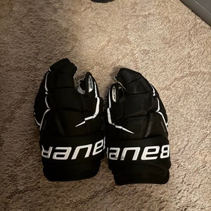 Bauer Supreme Ultrasonic Gloves 13" (Used)