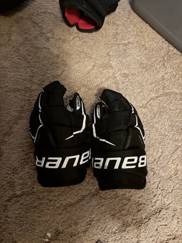 Bauer Supreme Ultrasonic Gloves 13" (Used)
