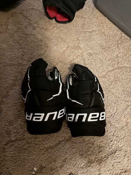 Bauer Supreme Ultrasonic Gloves 13" (Used)