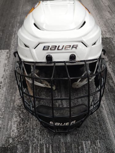 White Small Bauer Hyperlite 2 Helmet (Used)