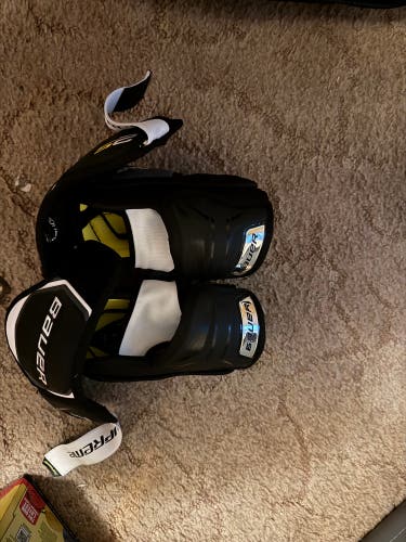 Senior Small Bauer Supreme 2S Elbow Pads (Used)
