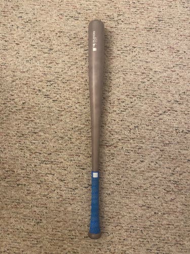 Louisville Slugger Pro Grade Maple Bat (-3) 29 oz 32" (New)