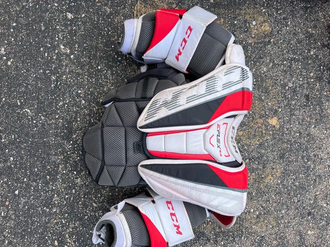 Junior Large/Extra Large CCM EFLEX 5.5 Goalie Chest Protector (Used)