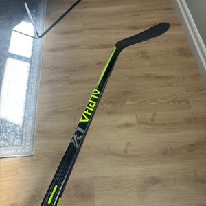 Senior Warrior LX20 Right Handed Hockey Stick W28 Pro Stock (Used)