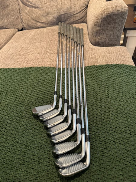 Men's Titleist AP2 Right Handed Iron Set Stiff Flex (8 Clubs) #4 - #9, PW, GW Steel Shaft (Used)