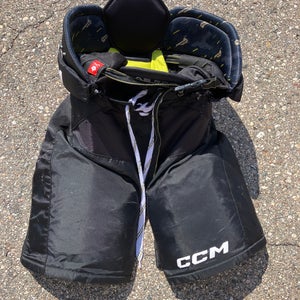 Black Senior Large CCM Tacks AS 580 Hockey Pants (Used)