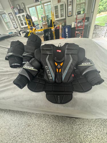 CCM Eflex 6 Chesty