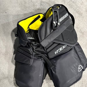 Intermediate Large Warrior Ritual x3 E+ Hockey Goalie Pants (Used)
